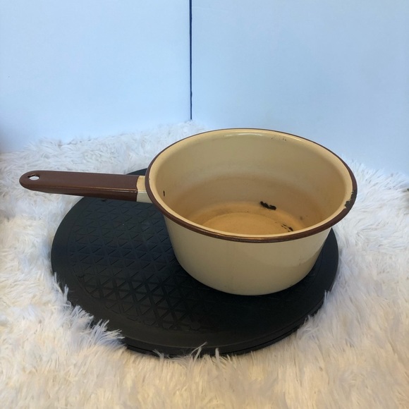 Vintage Enamelware Pot Pan Large - Picture 3 of 9